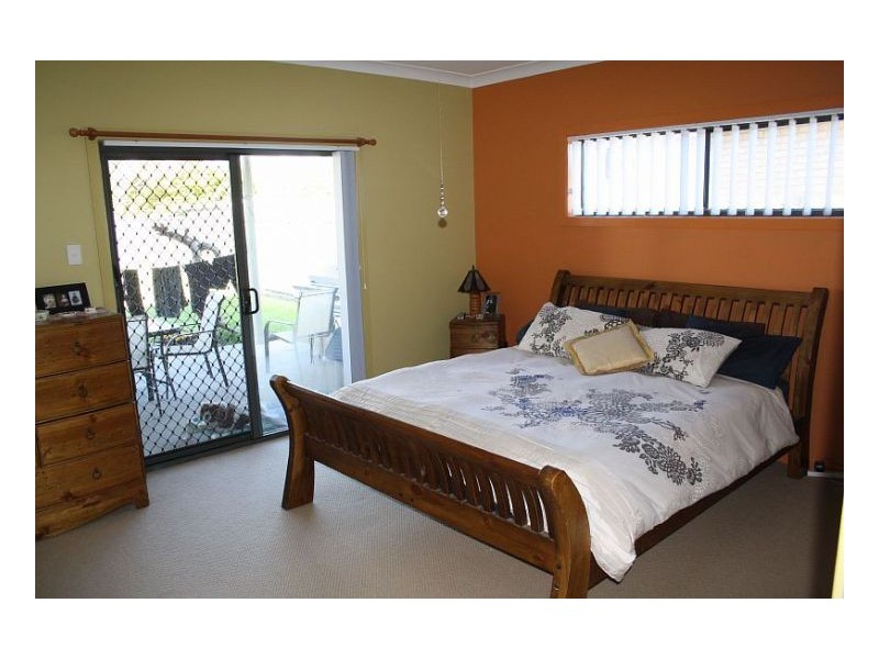 12 Rosier Place, Old Bar NSW 2430