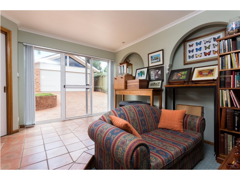44 Molong Road, Old Bar NSW 2430