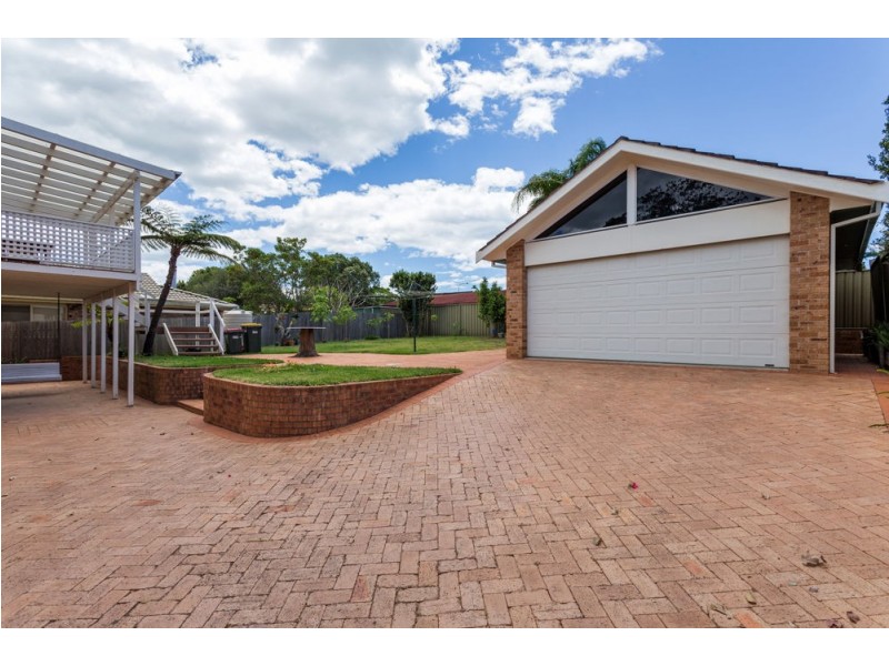 44 Molong Road, Old Bar NSW 2430