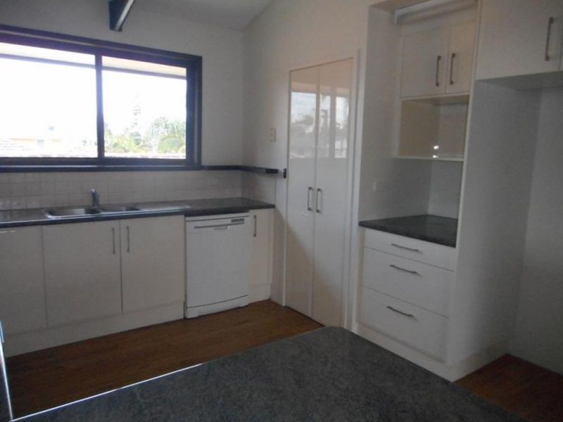 1/34 Hall Street, Old Bar NSW 2430