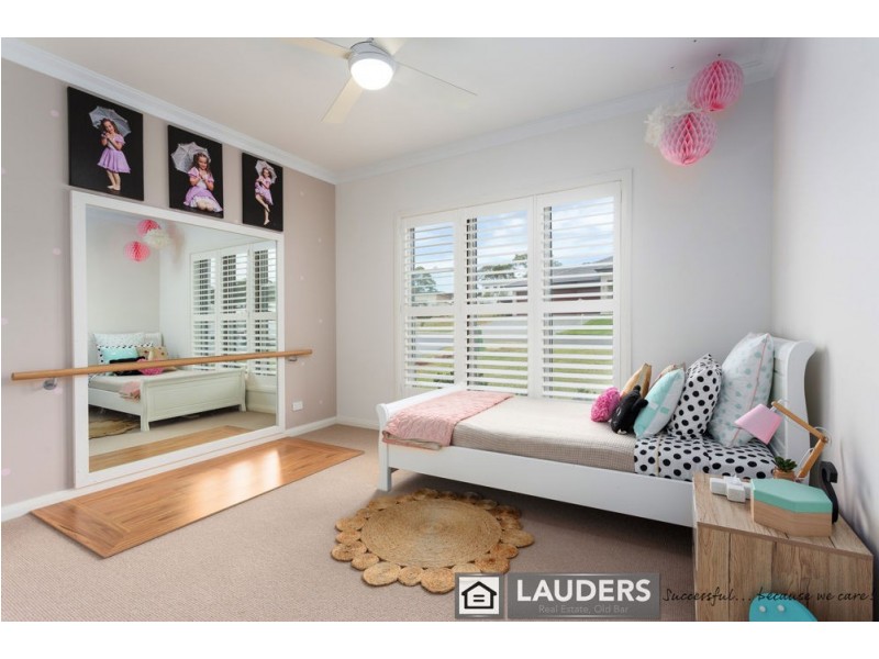 18 Janice Street, Wallabi Point NSW 2430
