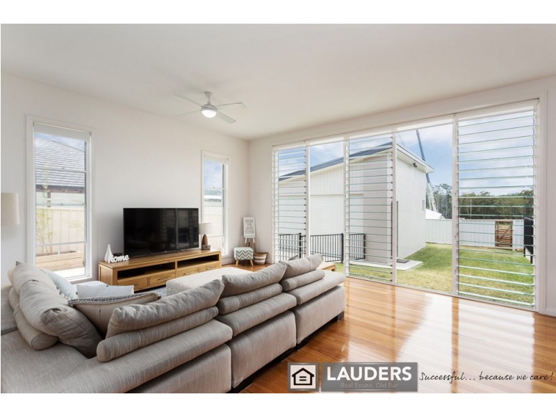 18 Janice Street, Wallabi Point NSW 2430