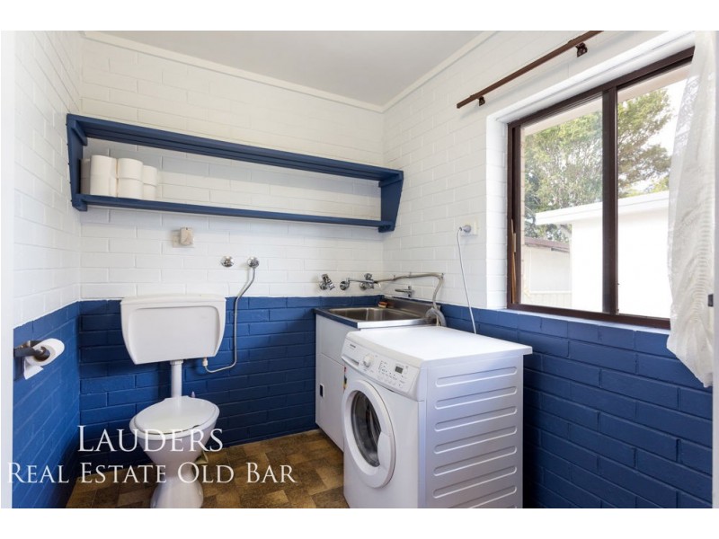 10 Old Bar Road, Old Bar NSW 2430