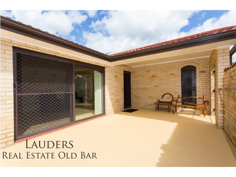 10 Old Bar Road, Old Bar NSW 2430