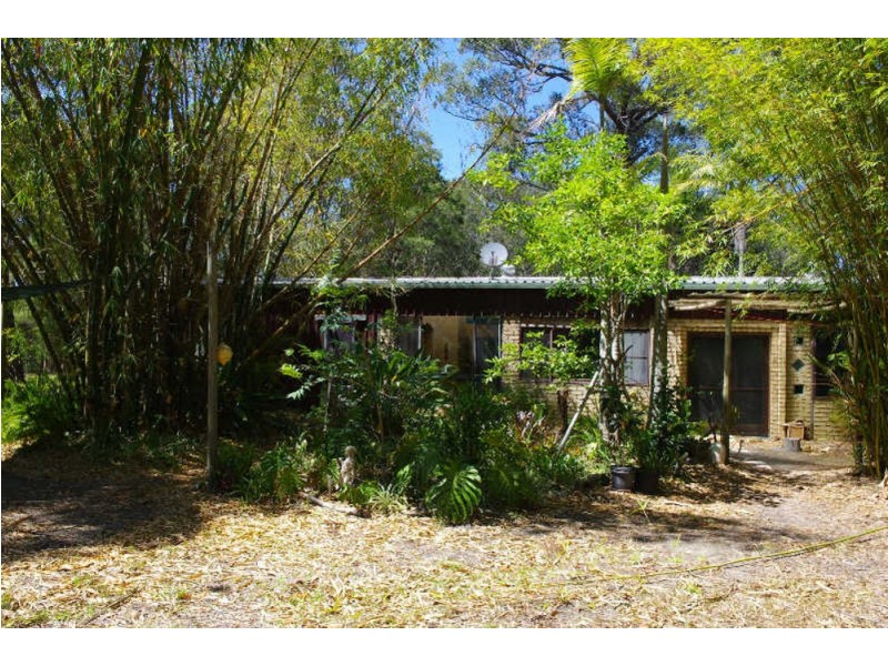 122 Heron Road, Old Bar NSW 2430
