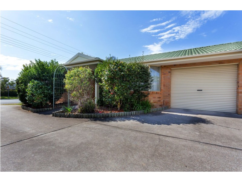 1/76 Old Bar Road, Old Bar NSW 2430