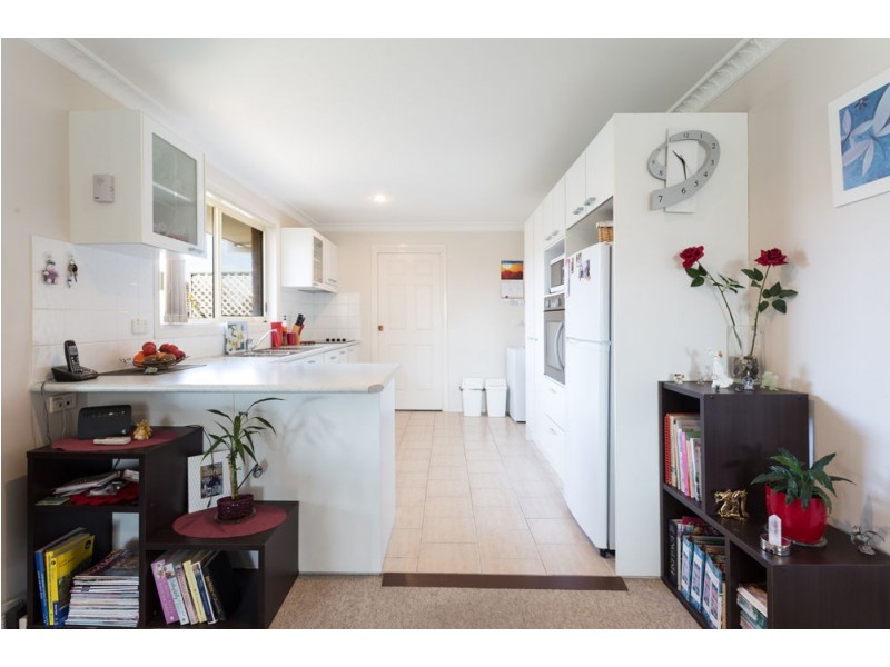 1/76 Old Bar Road, Old Bar NSW 2430