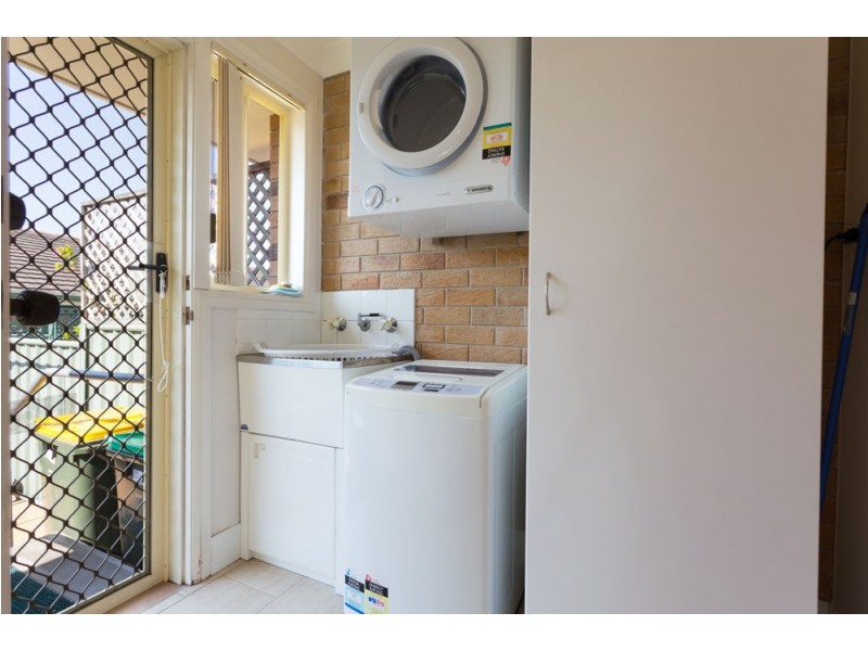 1/76 Old Bar Road, Old Bar NSW 2430