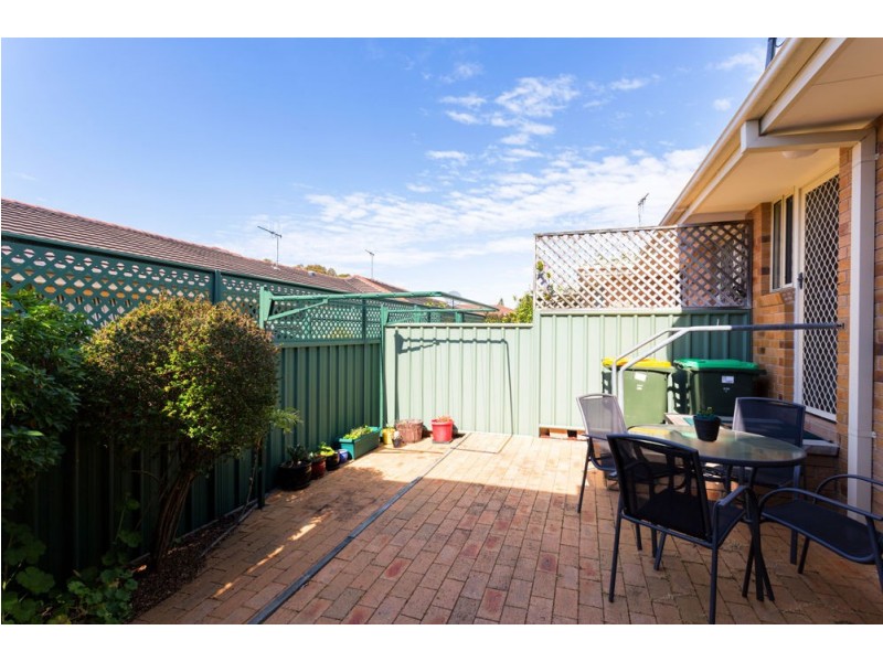 1/76 Old Bar Road, Old Bar NSW 2430