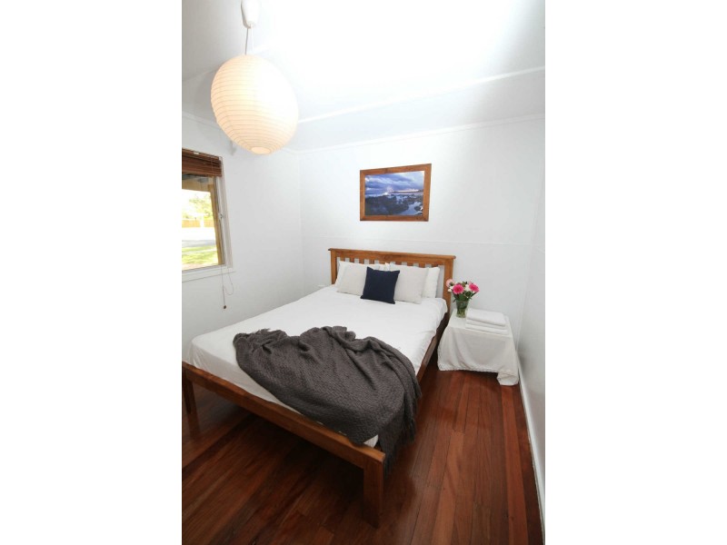 Unit 1 25 Old Bar Road, Old Bar NSW 2430