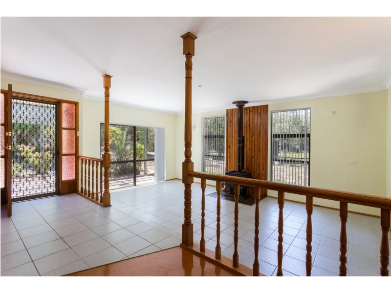 142 Warwiba Road, Old Bar NSW 2430