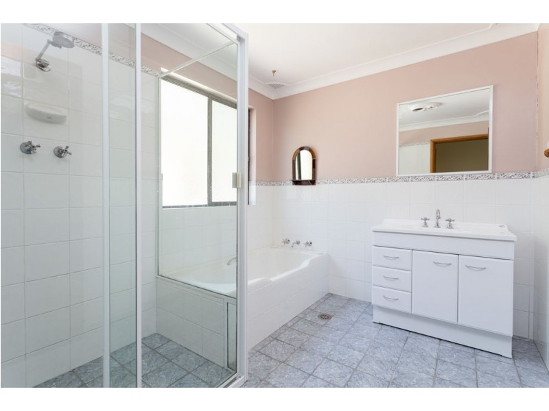 142 Warwiba Road, Old Bar NSW 2430