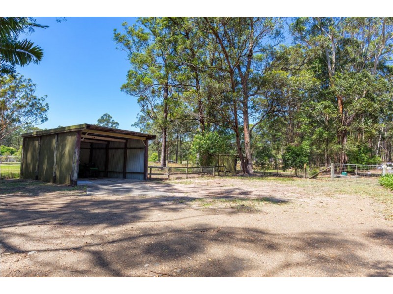 142 Warwiba Road, Old Bar NSW 2430