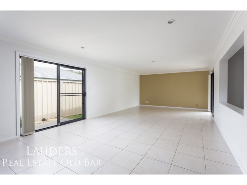 6 Curlew Place, Old Bar NSW 2430