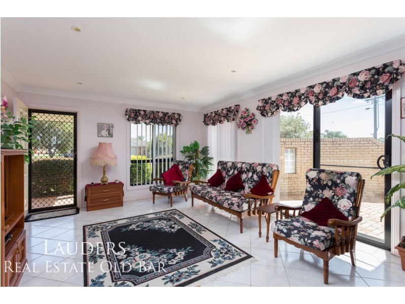 2/80 Old Bar Road, Old Bar NSW 2430