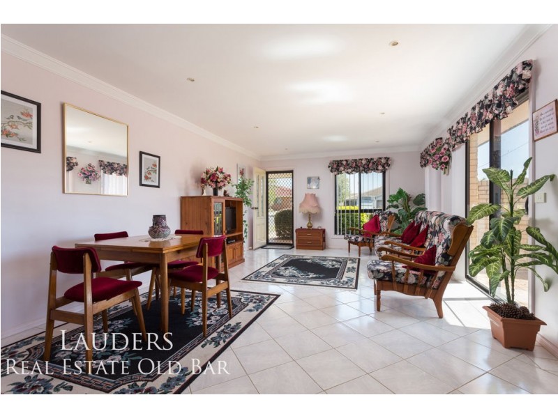 2/80 Old Bar Road, Old Bar NSW 2430