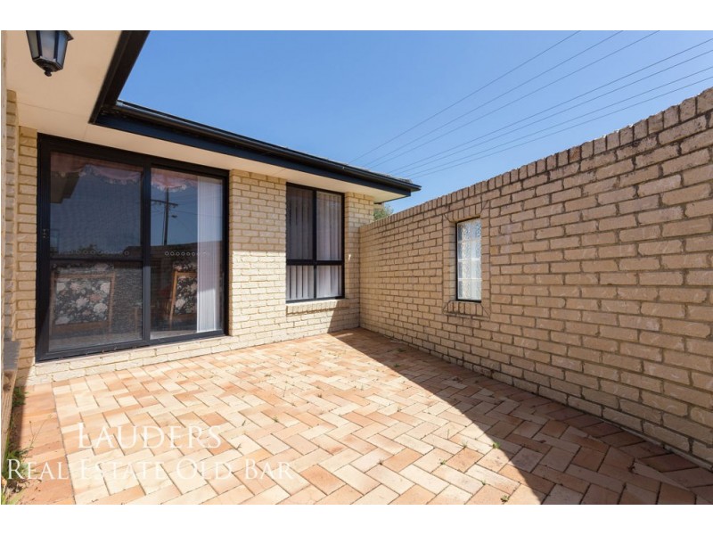2/80 Old Bar Road, Old Bar NSW 2430