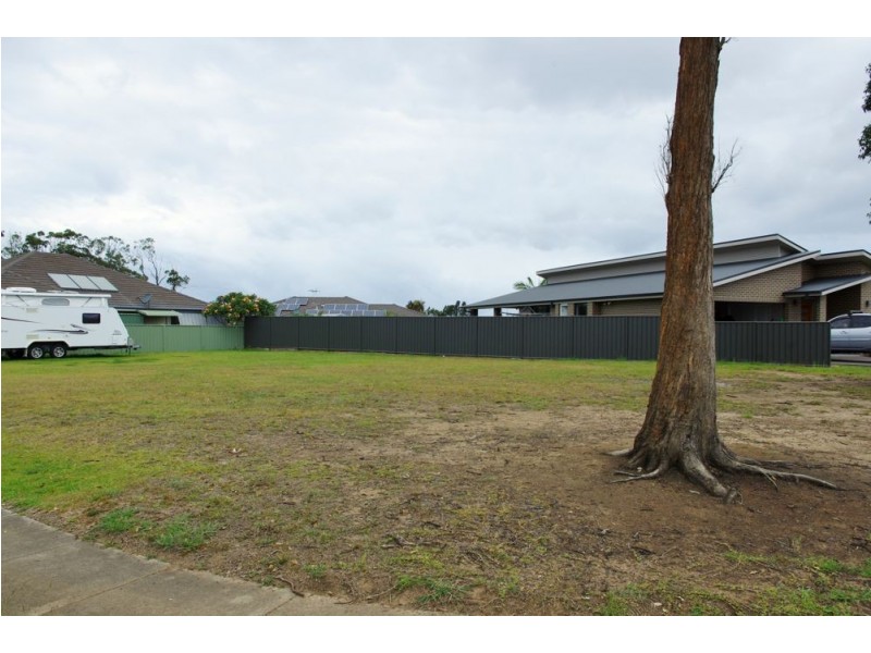 39 Bluehaven Drive, Old Bar NSW 2430