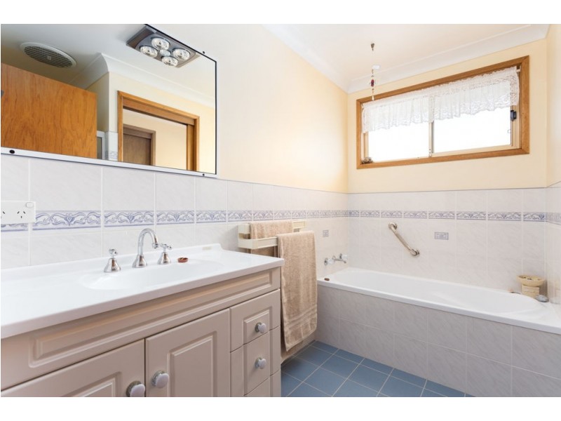 39 Clerke Street, Old Bar NSW 2430