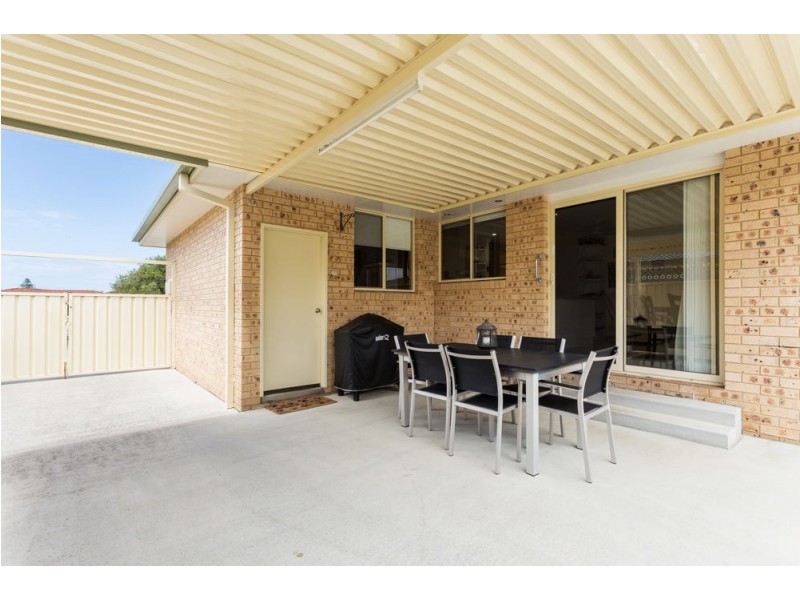 39 Clerke Street, Old Bar NSW 2430