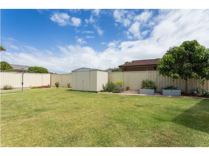 39 Clerke Street, Old Bar NSW 2430