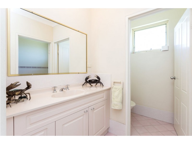 27 Marine Drive, Wallabi Point NSW 2430