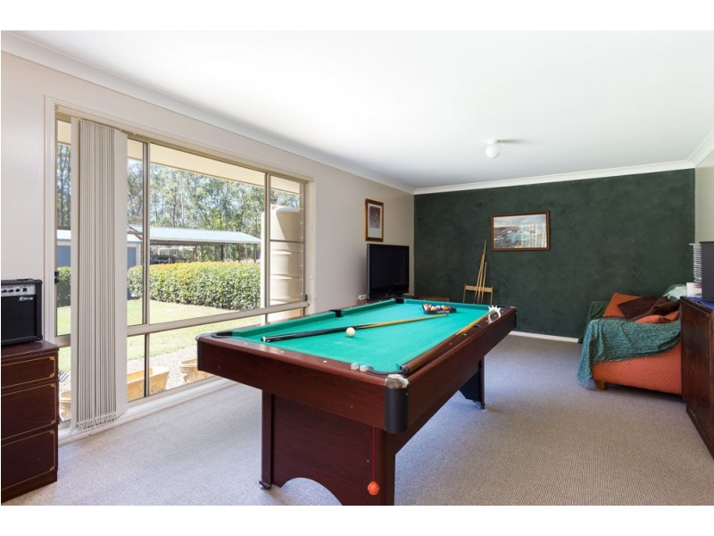 6 Peppermint Place, Old Bar NSW 2430