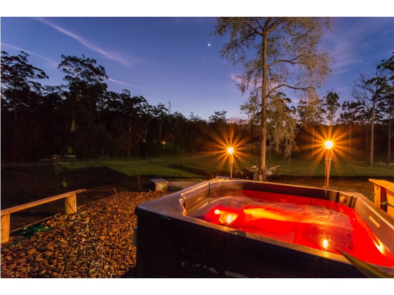 13 Peets Avenue, Wallabi Point NSW 2430