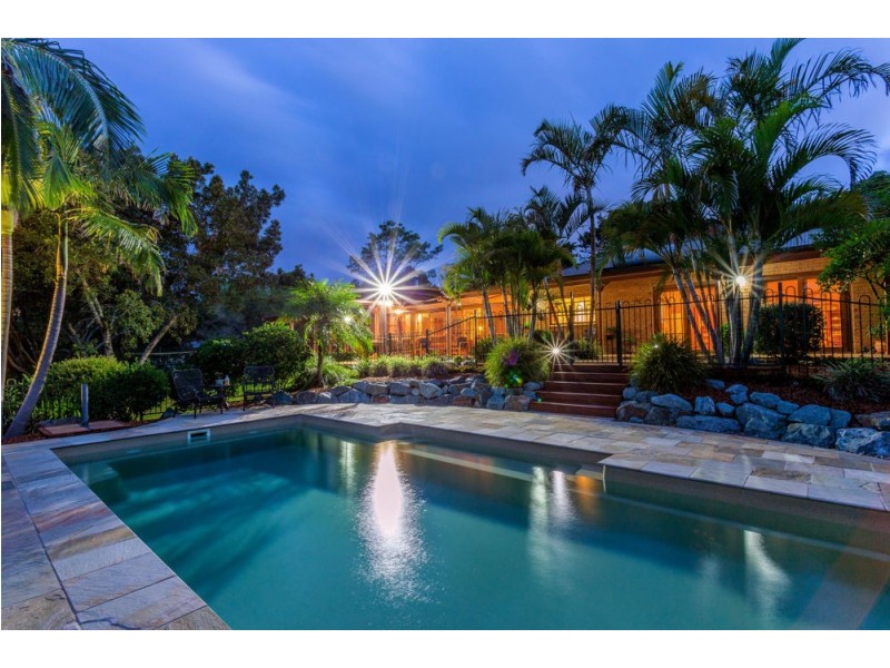 191 Ferry Road, Oxley Island NSW 2430