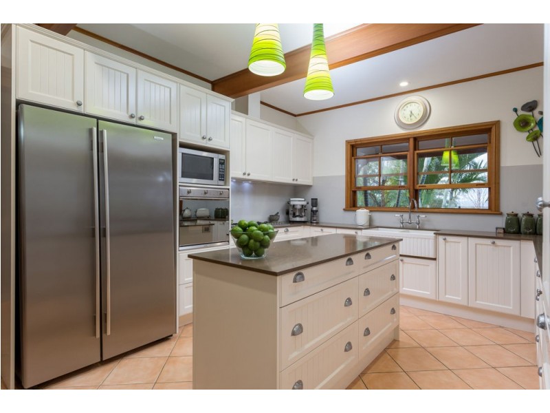 191 Ferry Road, Oxley Island NSW 2430