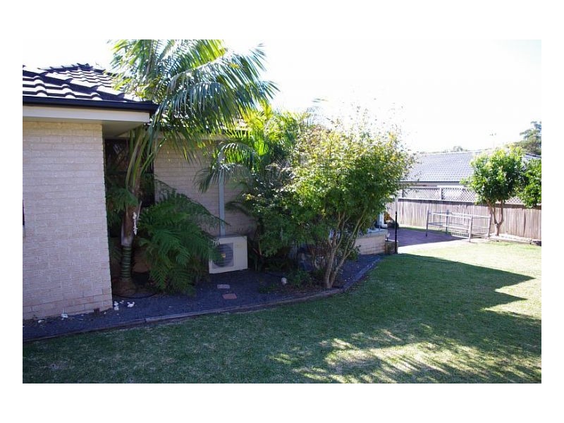 3 Snoewood Street, Old Bar NSW 2430