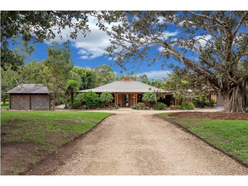 191 Ferry Road, Oxley Island NSW 2430