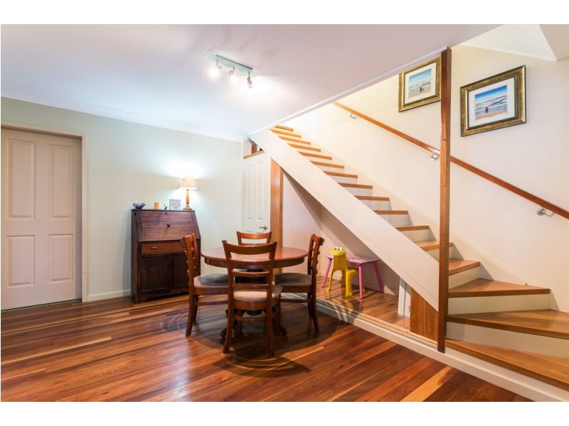 23 Old Bar Road, Old Bar NSW 2430