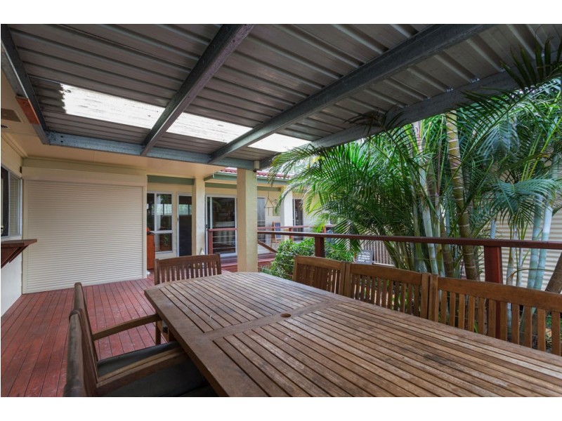 23 Old Bar Road, Old Bar NSW 2430