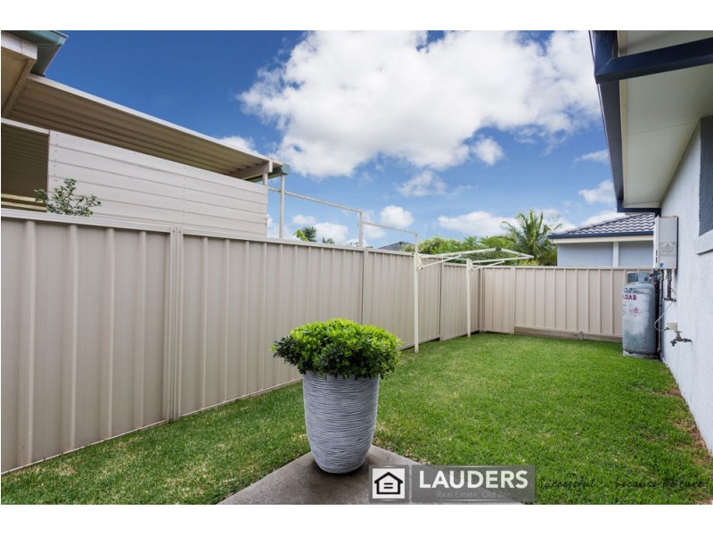 3a Albatross Way, Old Bar NSW 2430