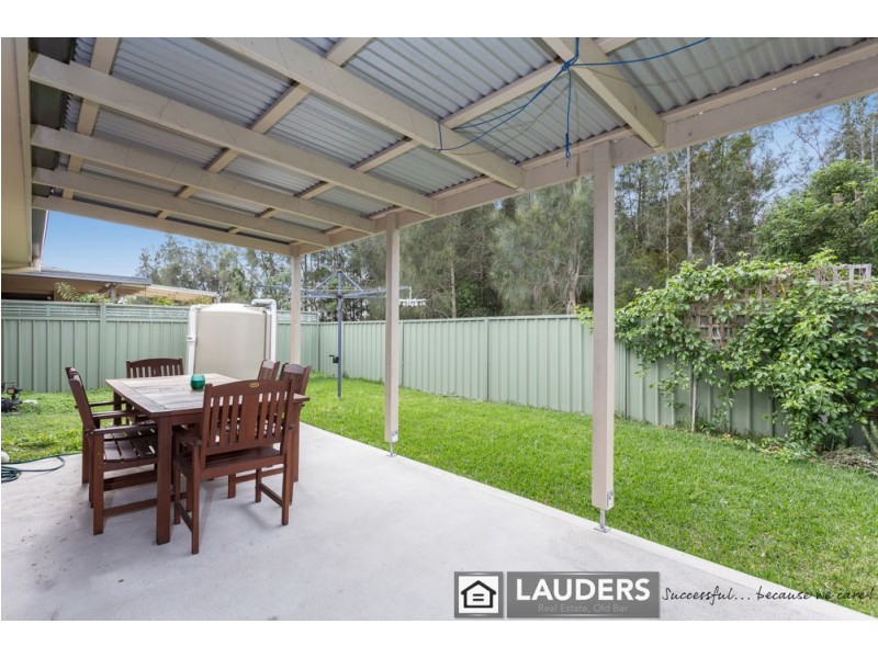 2a Eagle Close, Old Bar NSW 2430