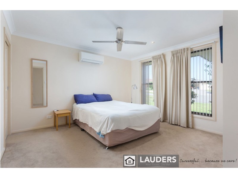 2a Eagle Close, Old Bar NSW 2430