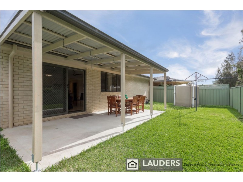 2a Eagle Close, Old Bar NSW 2430