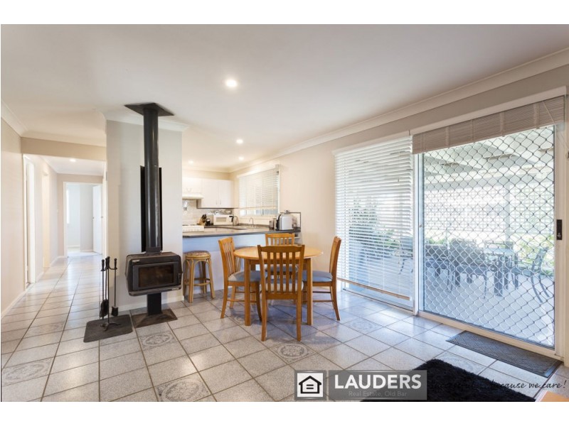 66 Wyden Street, Old Bar NSW 2430