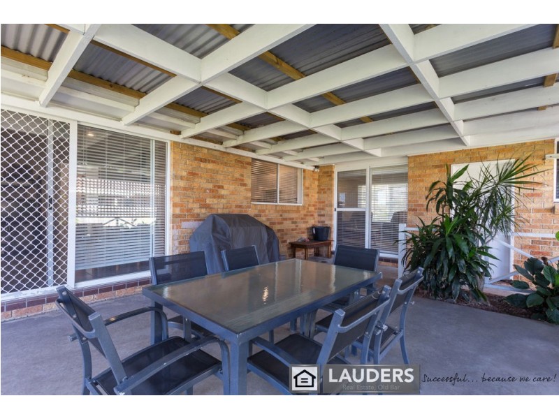 66 Wyden Street, Old Bar NSW 2430