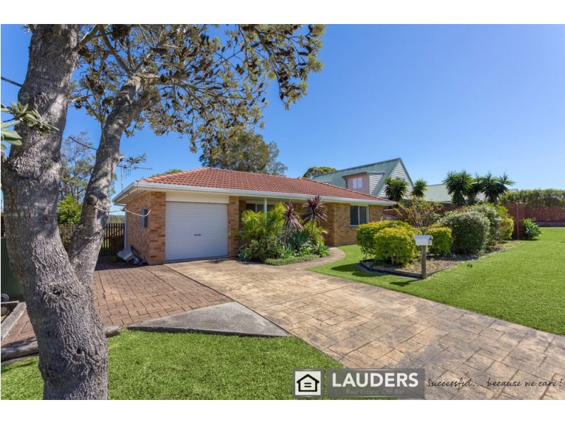 66 Wyden Street, Old Bar NSW 2430