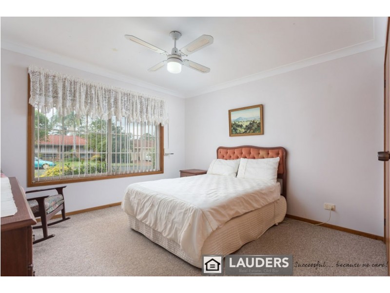 3/2 Paradise Close, Old Bar NSW 2430