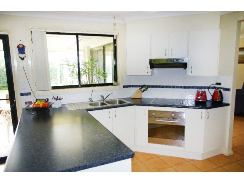 15 Rosier Place, Old Bar NSW 2430