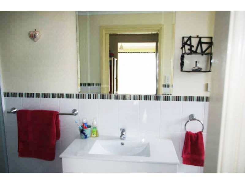 15 Rosier Place, Old Bar NSW 2430