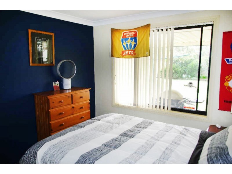 15 Rosier Place, Old Bar NSW 2430