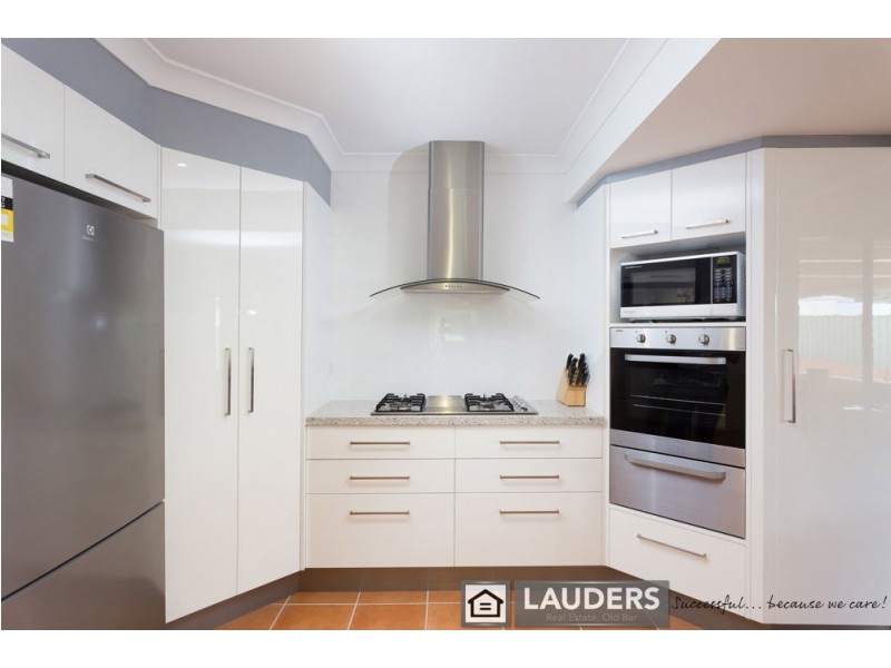 20 Corkwood Street, Old Bar NSW 2430