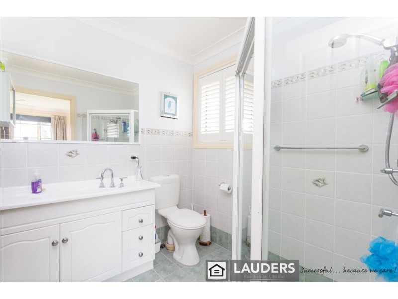 20 Corkwood Street, Old Bar NSW 2430