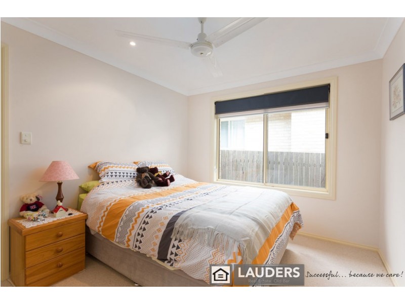 20 Corkwood Street, Old Bar NSW 2430