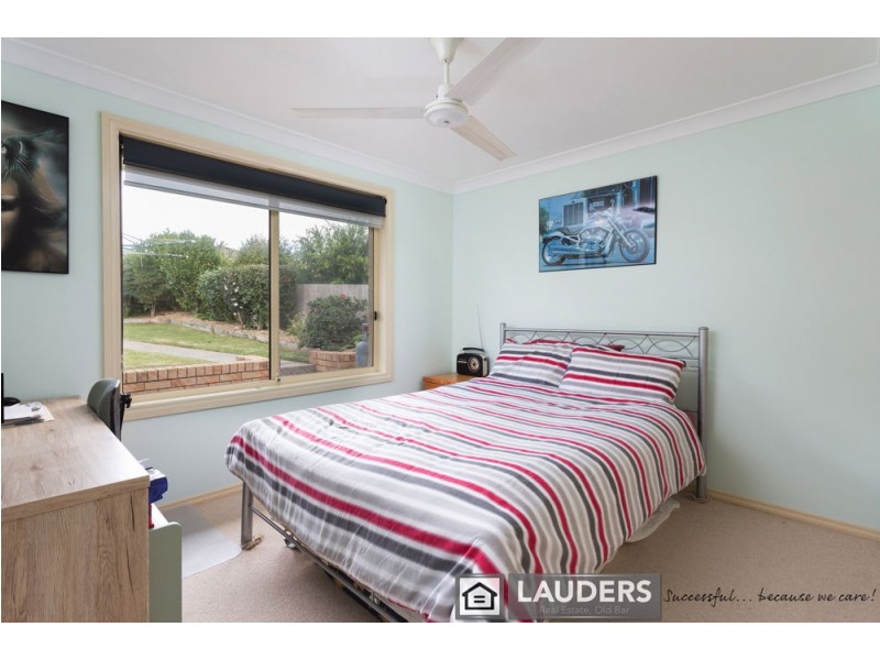 20 Corkwood Street, Old Bar NSW 2430