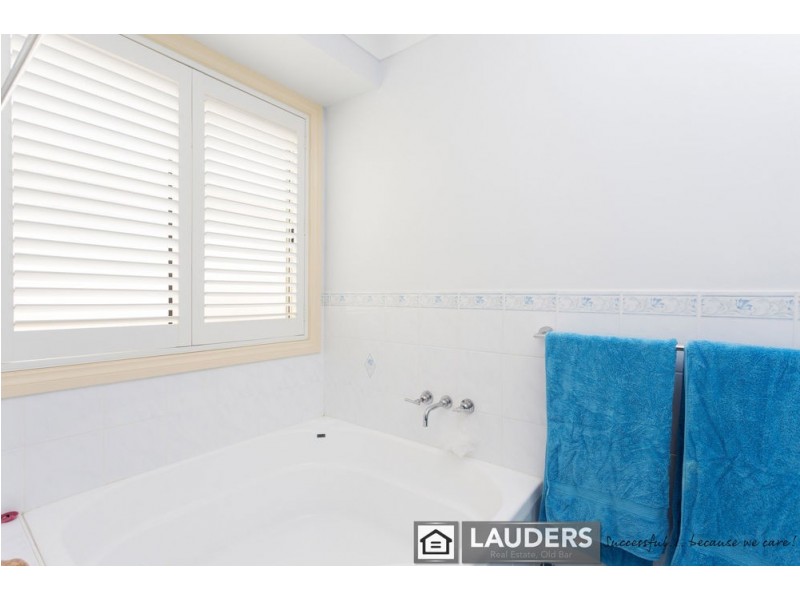 20 Corkwood Street, Old Bar NSW 2430